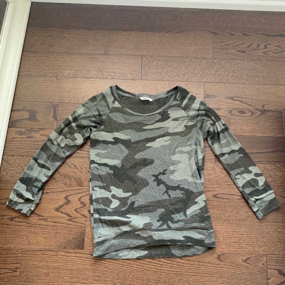 Camo Aritzia Long Sleeve Top